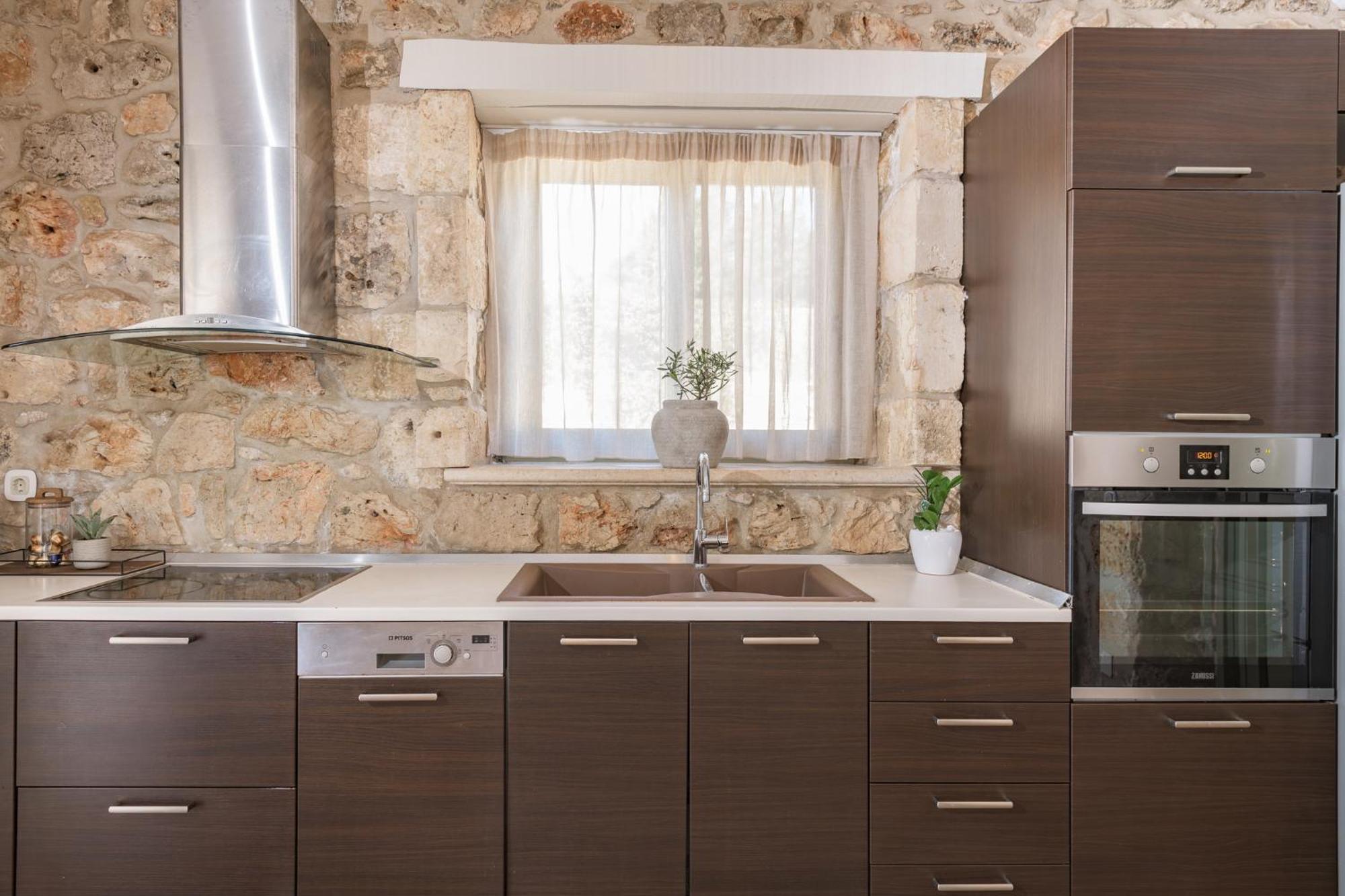 Gagouinos Cottage Korithion Ngoại thất bức ảnh