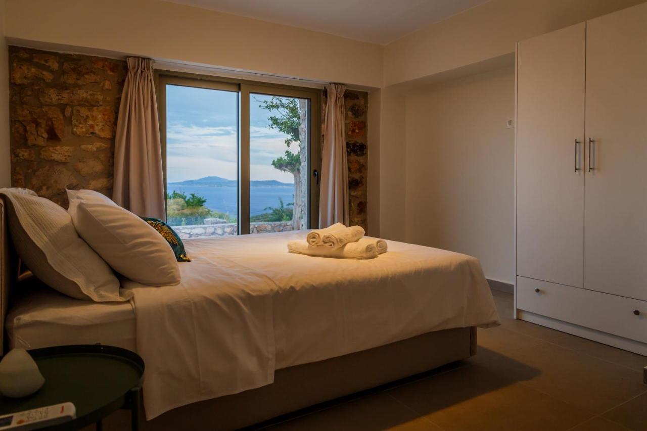 Gagouinos Cottage Korithion Ngoại thất bức ảnh